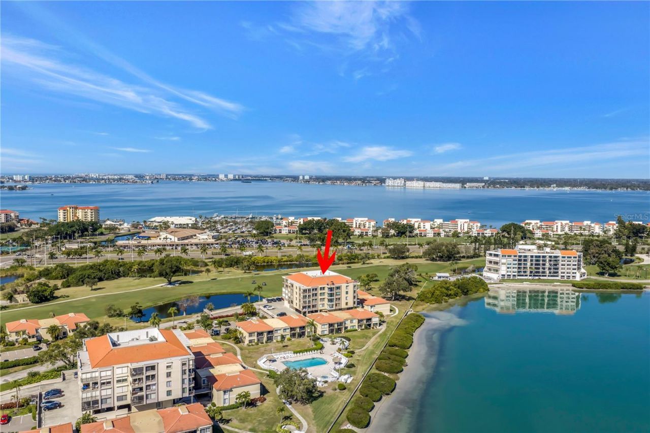 6104 Palma Del Mar Boulevard S, Unit 305, Saint Petersburg, FL 33715 Photo