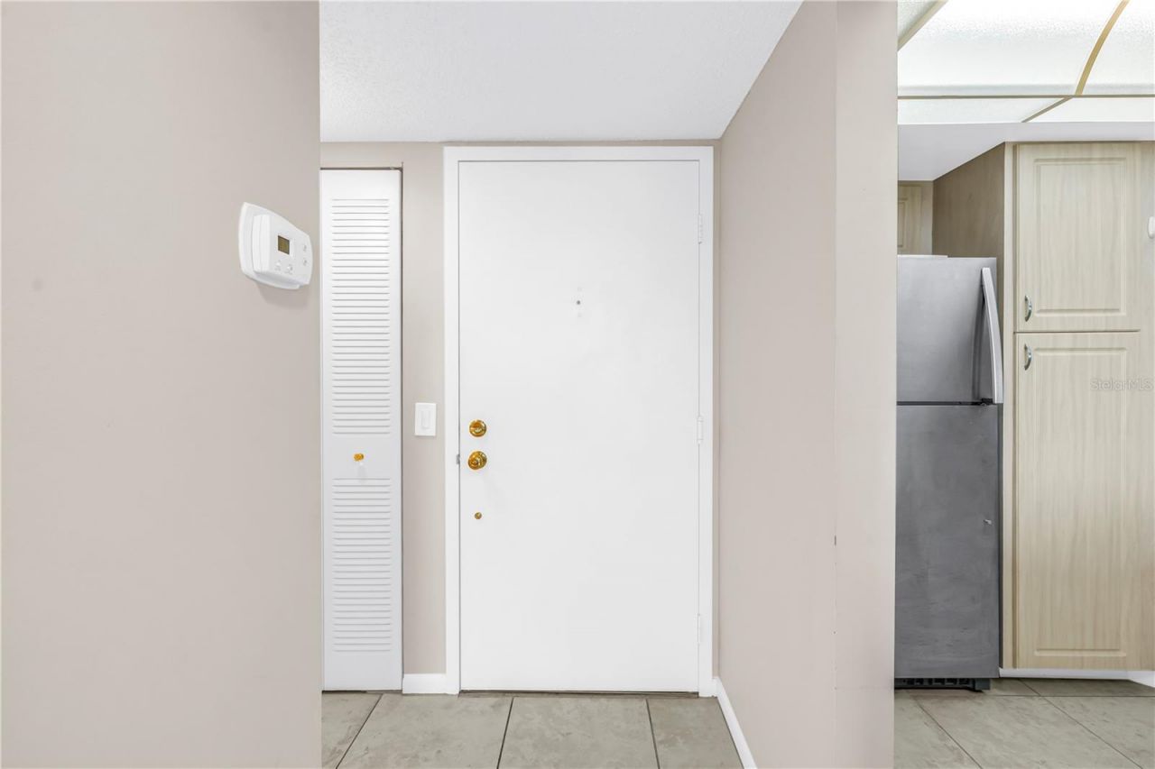 6104 Palma Del Mar Boulevard S, Unit 305, Saint Petersburg, FL 33715 Photo