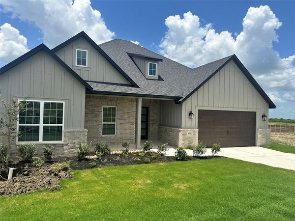 309 East Luna Blue LN, Jarrell, TX 76537