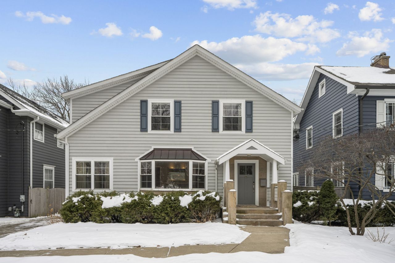 124 Linden Avenue, Glencoe, IL 60022 Main Photo