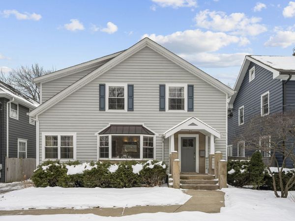 124 Linden Avenue, Glencoe, IL 60022