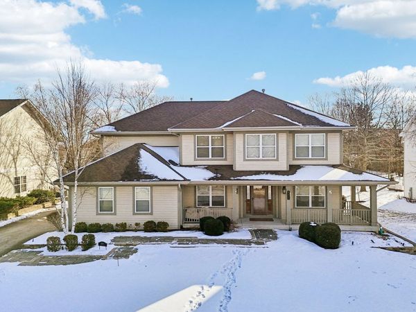 8017 Insignia Court, Long Grove, IL 60047