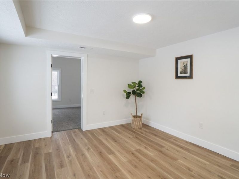 1038 Dell Circle NW, North Canton, OH 44720 Photo 12