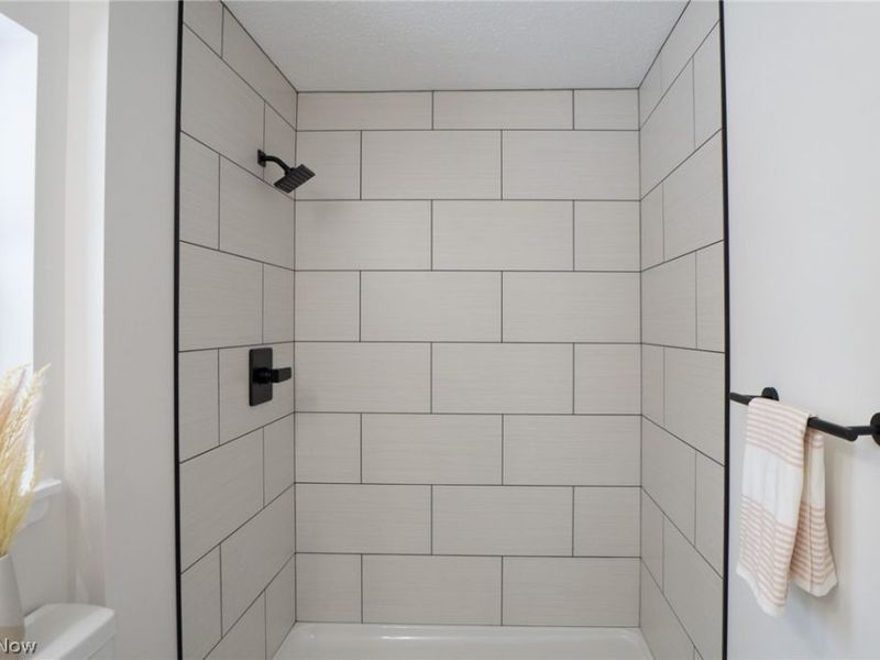 1038 Dell Circle NW, North Canton, OH 44720 Photo 17