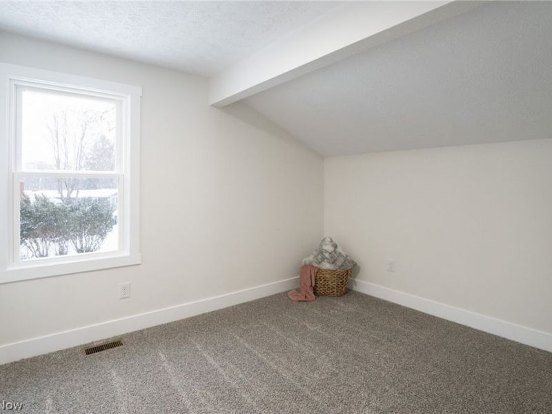 1038 Dell Circle NW, North Canton, OH 44720 Photo 26