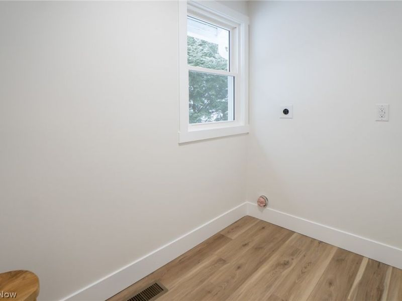 1038 Dell Circle NW, North Canton, OH 44720 Photo 30