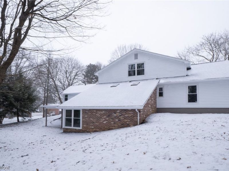 1038 Dell Circle NW, North Canton, OH 44720 Photo 38