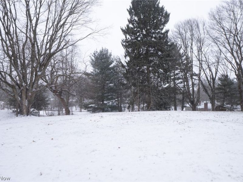 1038 Dell Circle NW, North Canton, OH 44720 Photo 41