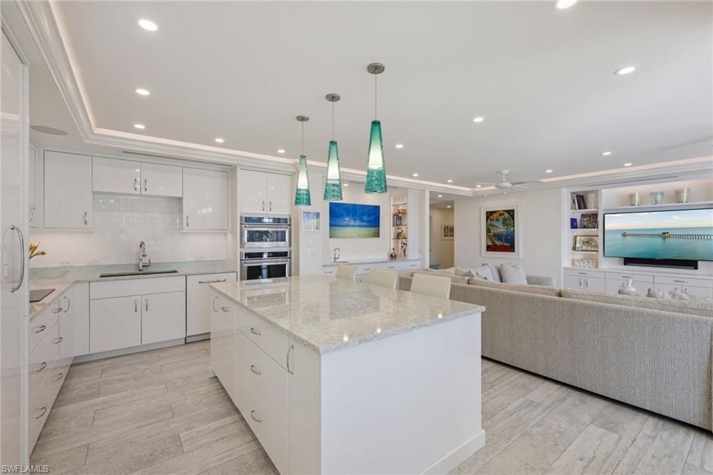 4051 Gulf Shore Blvd N, Unit 405, Naples, FL 34103 Photo