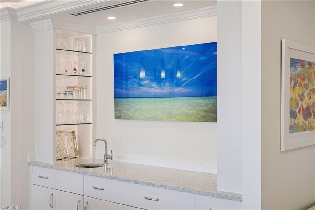 4051 Gulf Shore Blvd N, Unit 405, Naples, FL 34103 Photo