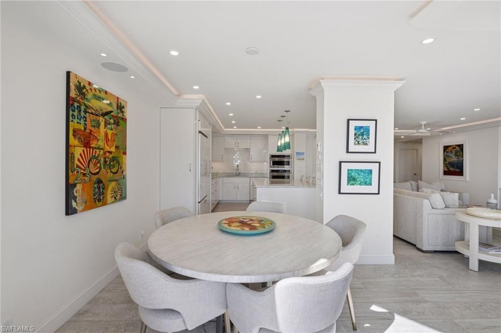 4051 Gulf Shore Blvd N, Unit 405, Naples, FL 34103 Photo