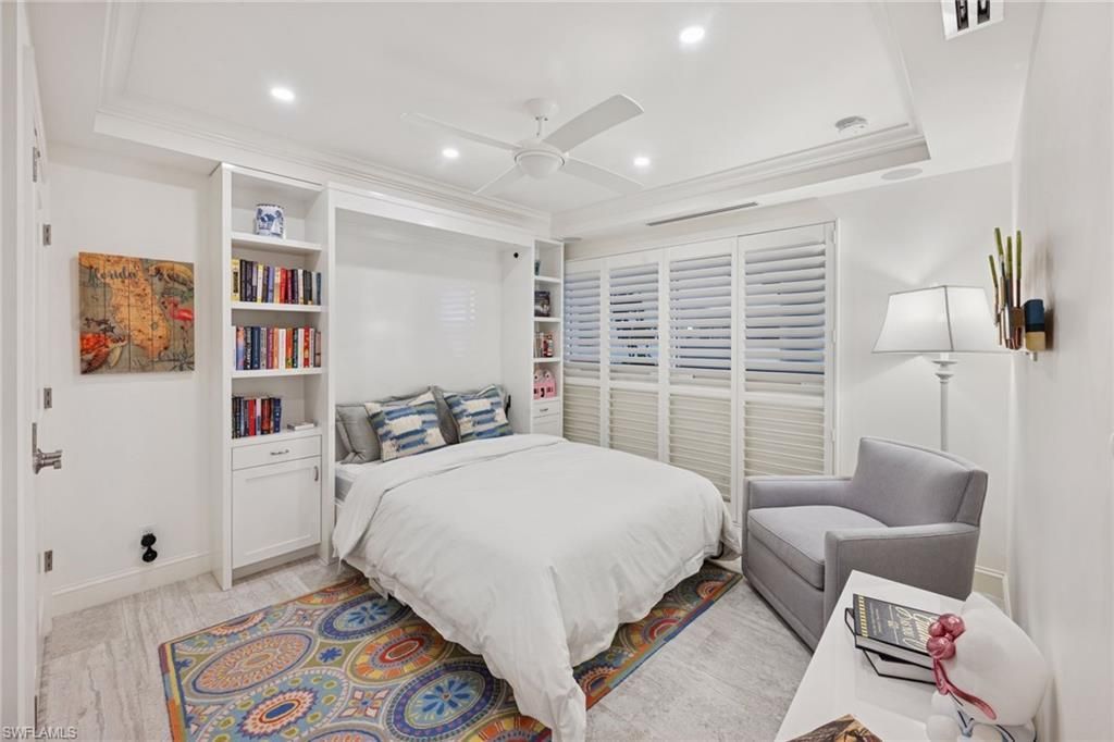 4051 Gulf Shore Blvd N, Unit 405, Naples, FL 34103 Photo