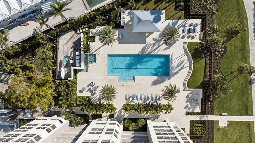 4051 Gulf Shore Blvd N, Unit 405, Naples, FL 34103 Photo