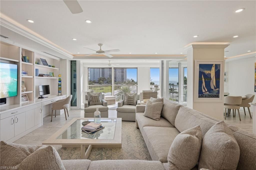 4051 Gulf Shore Blvd N, Unit 405, Naples, FL 34103 Photo