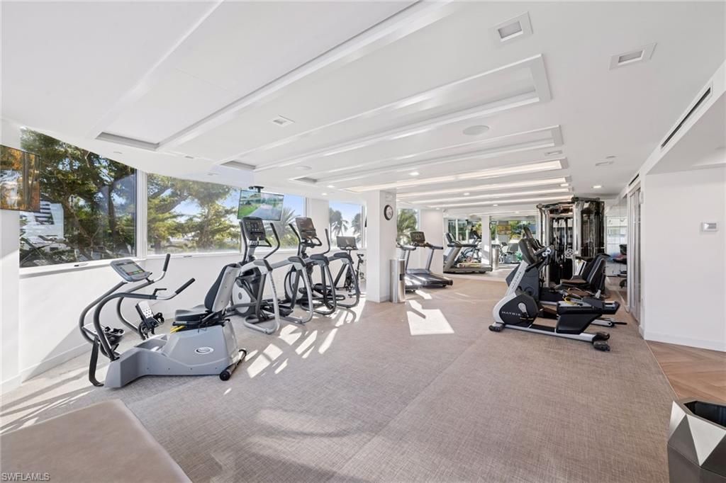 4051 Gulf Shore Blvd N, Unit 405, Naples, FL 34103 Photo