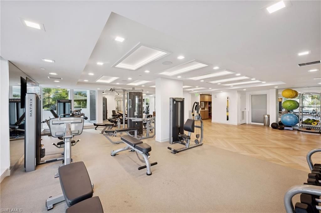 4051 Gulf Shore Blvd N, Unit 405, Naples, FL 34103 Photo