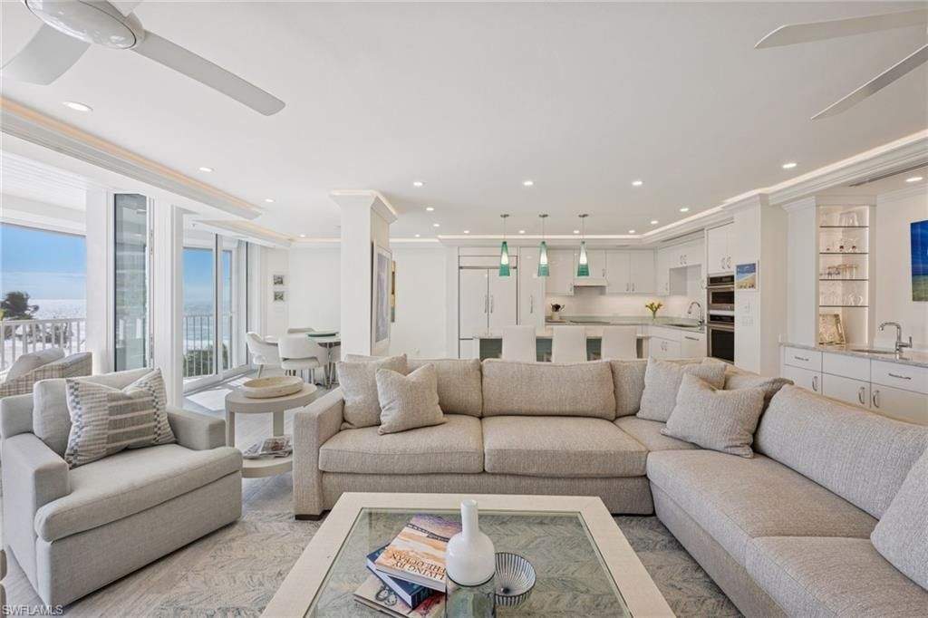 4051 Gulf Shore Blvd N, Unit 405, Naples, FL 34103 Photo