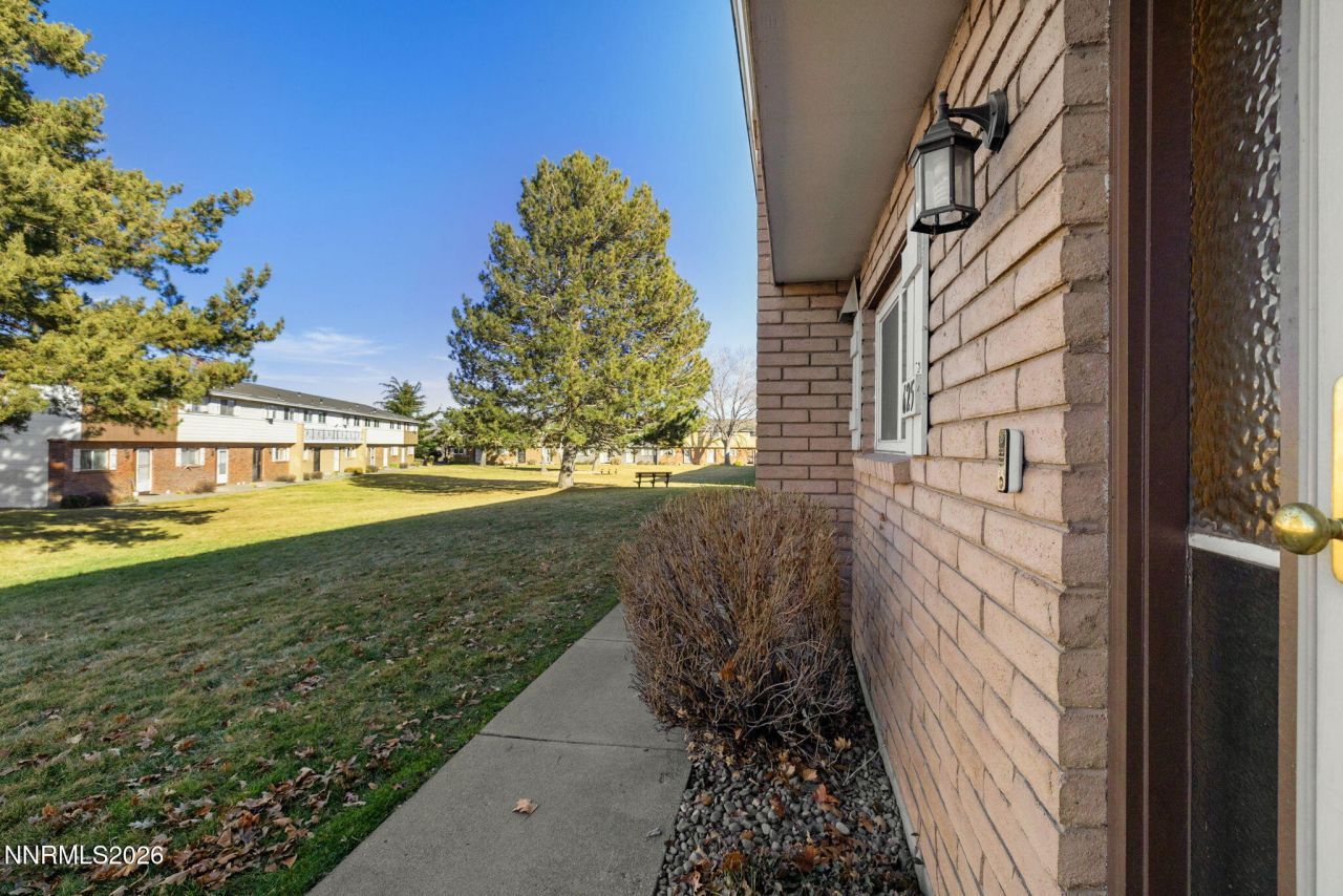 625 Smithridge Park, Reno, NV 89502 Photo