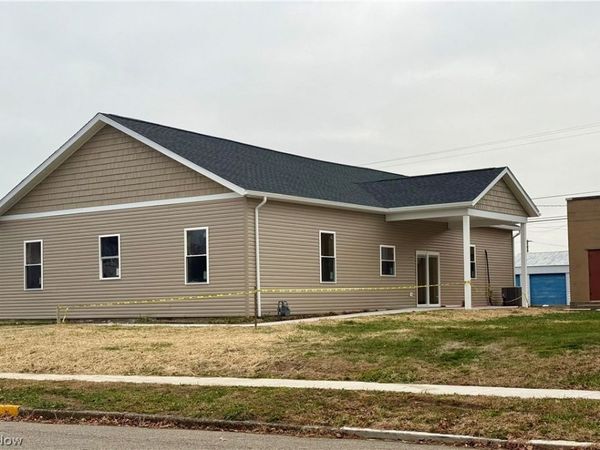 118 E Russell Avenue, West Lafayette, OH 43845