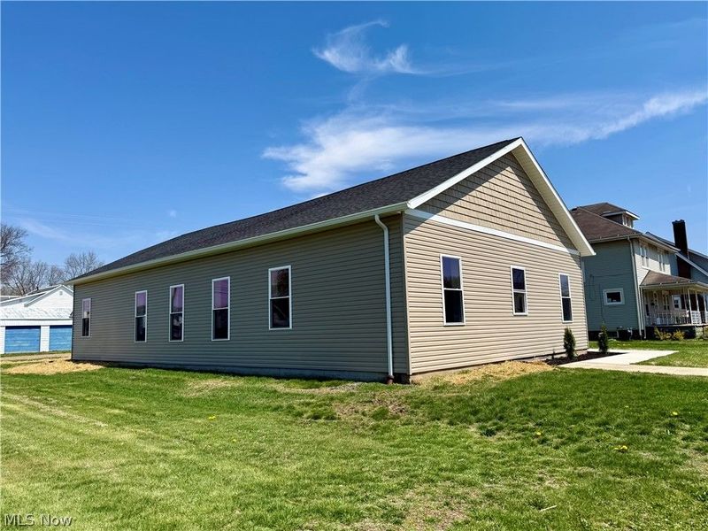 118 E Russell Avenue, West Lafayette, OH 43845 Photo 22