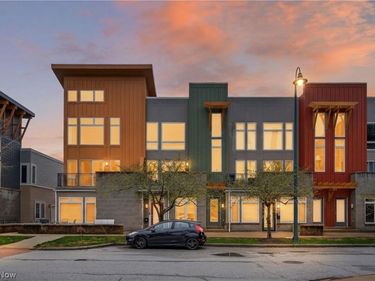 7429 Battery Park Boulevard, Unit H-7429, Cleveland, OH 44102
