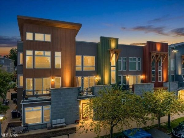 7429 Battery Park Boulevard, Unit H-7429, Cleveland, OH 44102