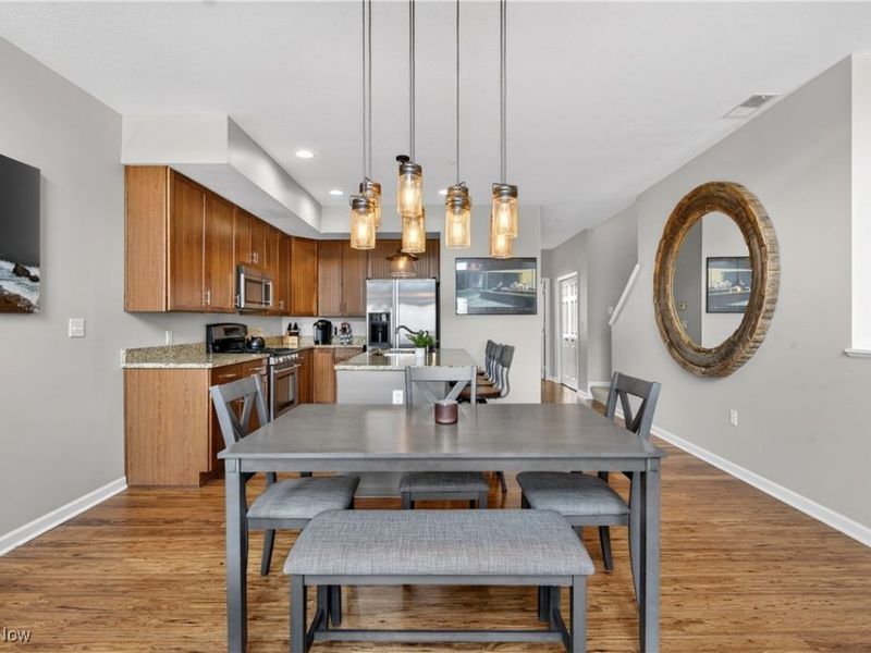 7429 Battery Park Boulevard, Unit H-7429, Cleveland, OH 44102 Photo 11