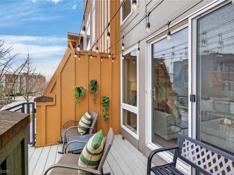 7429 Battery Park Boulevard, Unit H-7429, Cleveland, OH 44102 Photo 12