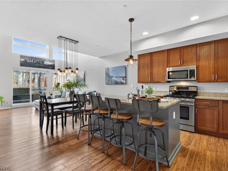 7429 Battery Park Boulevard, Unit H-7429, Cleveland, OH 44102 Photo 18