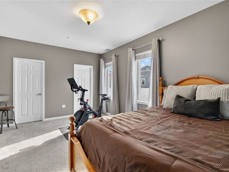 7429 Battery Park Boulevard, Unit H-7429, Cleveland, OH 44102 Photo 19