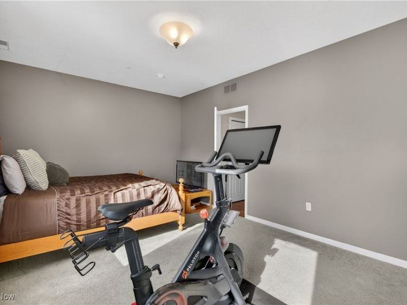 7429 Battery Park Boulevard, Unit H-7429, Cleveland, OH 44102 Photo 20