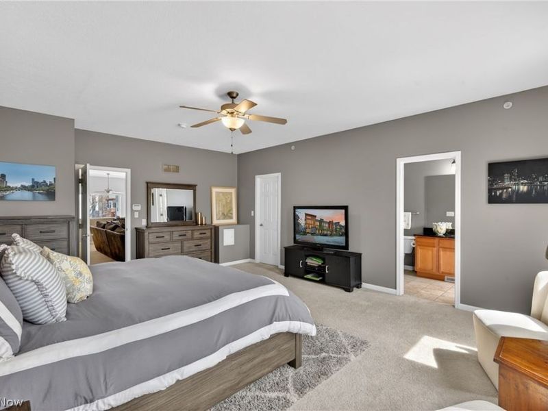 7429 Battery Park Boulevard, Unit H-7429, Cleveland, OH 44102 Photo 34