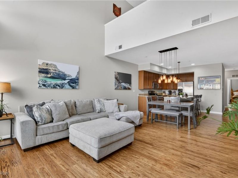 7429 Battery Park Boulevard, Unit H-7429, Cleveland, OH 44102 Photo 7