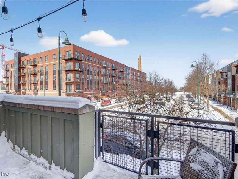 7429 Battery Park Boulevard, Unit H-7429, Cleveland, OH 44102 Photo 9