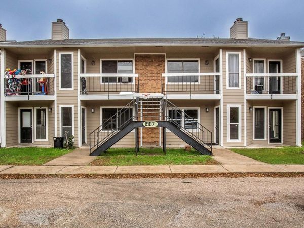1907 W LOOP, Austin, TX 78758
