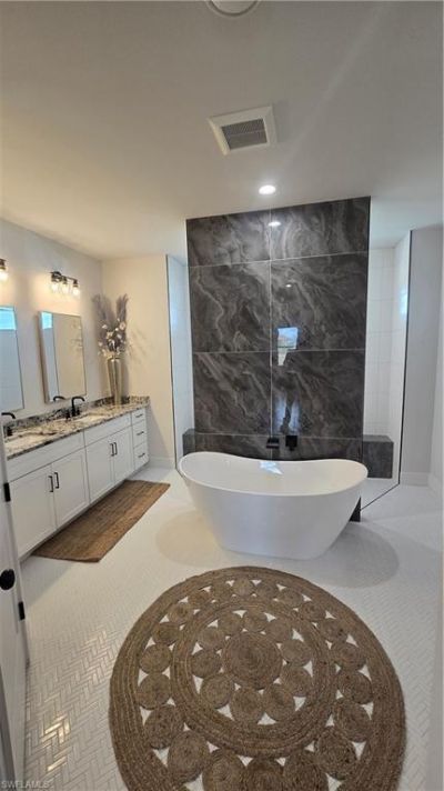 385 Paulcrest Ave, Lehigh Acres, FL 33974 Photo