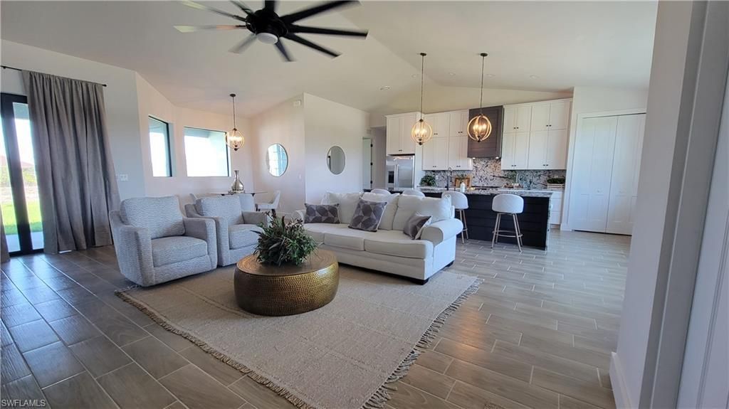 385 Paulcrest Ave, Lehigh Acres, FL 33974 Photo