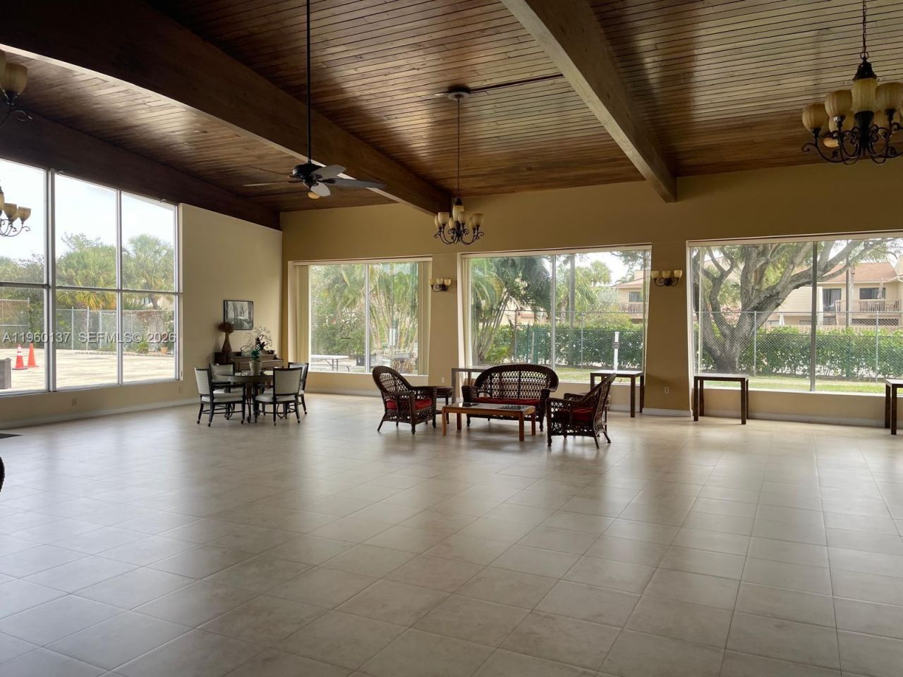 470 Executive Center Dr , Unit 1C, West Palm Beach, FL 33401 Photo