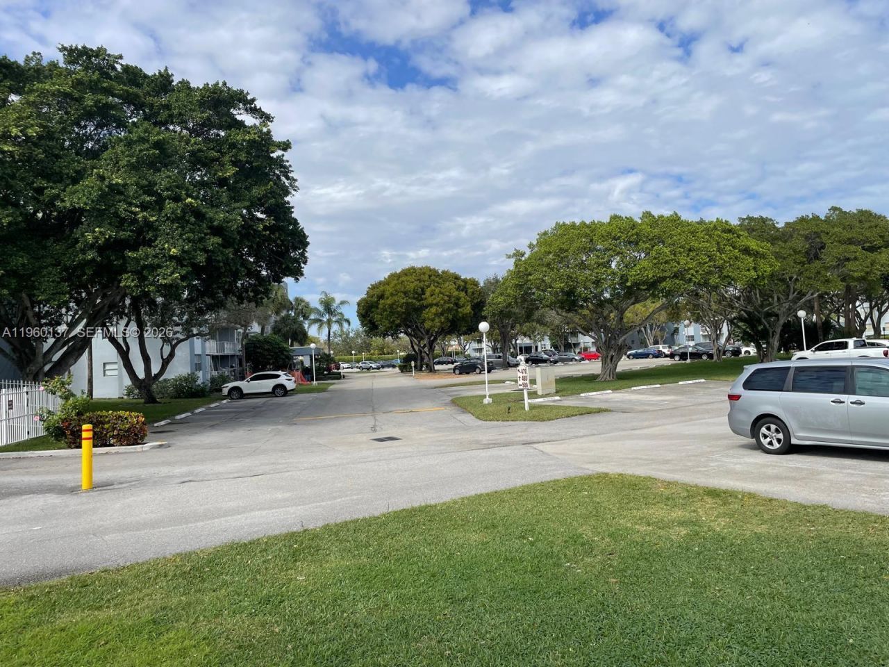 470 Executive Center Dr , Unit 1C, West Palm Beach, FL 33401 Photo