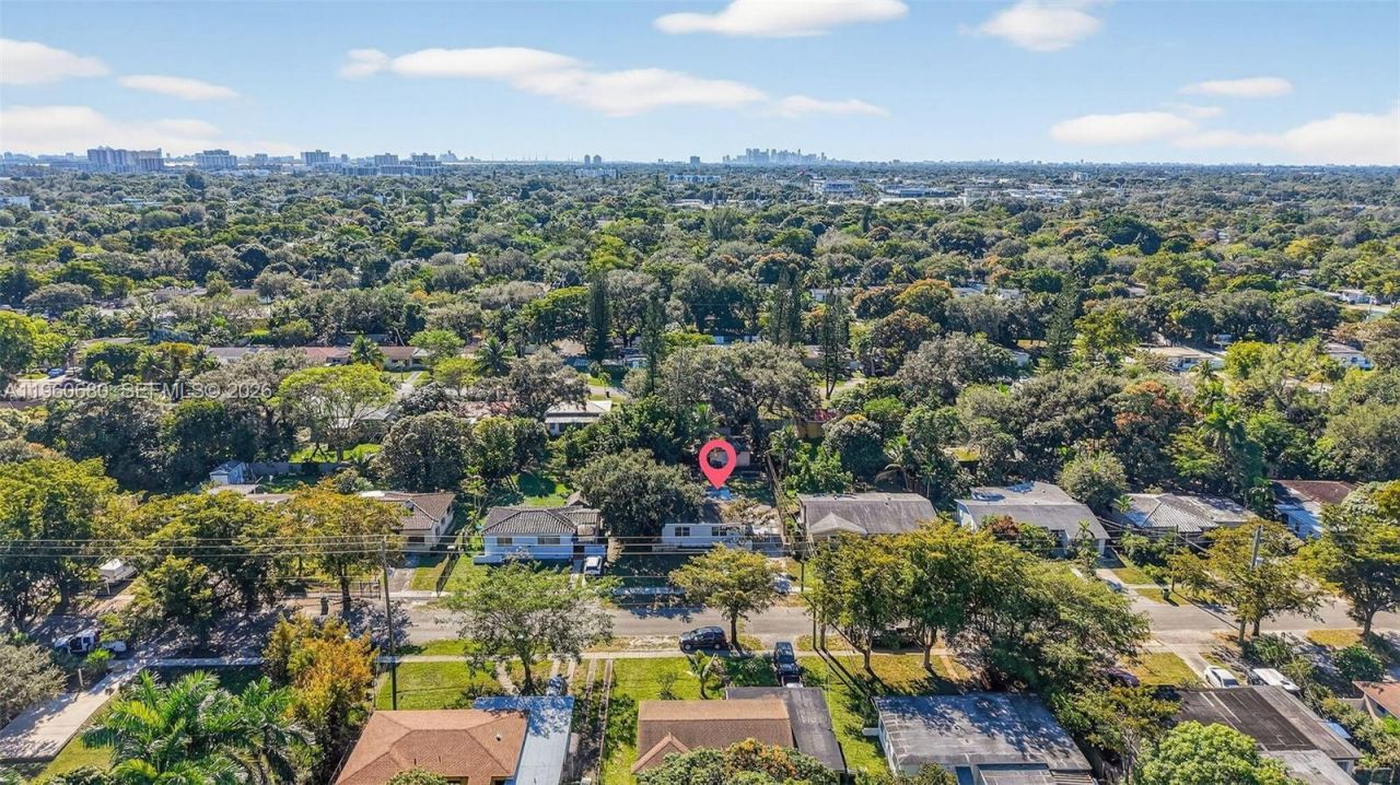 870 NE 144th St, North Miami, FL 33161 Photo