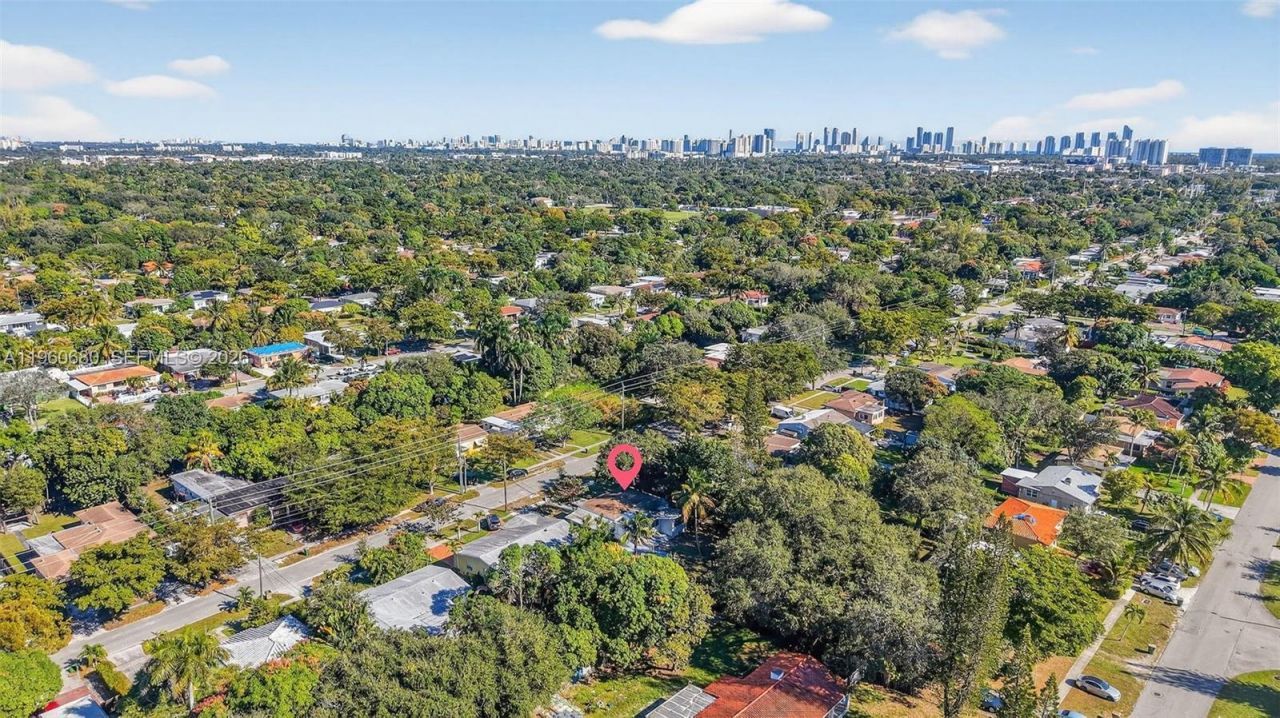 870 NE 144th St, North Miami, FL 33161 Photo