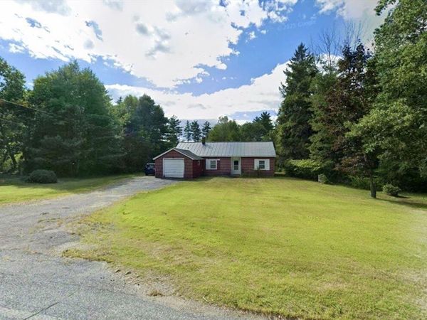 600 New Ipswich Rd, Ashby, MA 01431