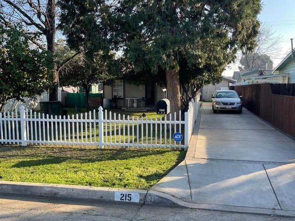215 Harding Avenue, Bakersfield, CA 93308