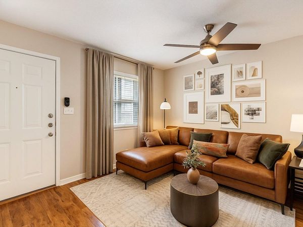 2401 Manor RD, Unit 120, Austin, TX 78722