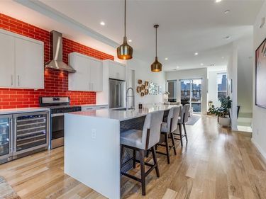 3812 San Jacinto Street, Unit 201, Dallas, TX 75204