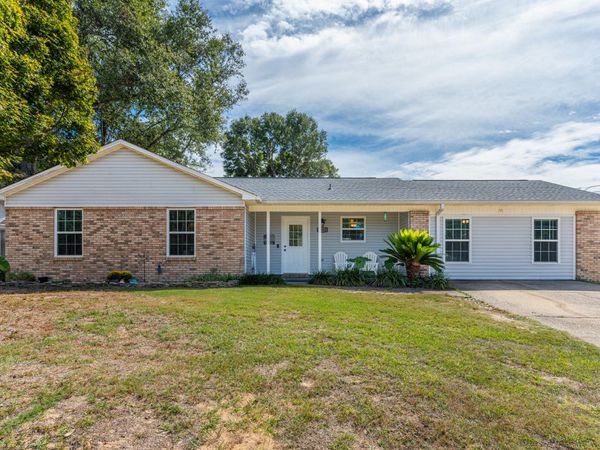 3010 Windsor Circle, Crestview, FL 32539