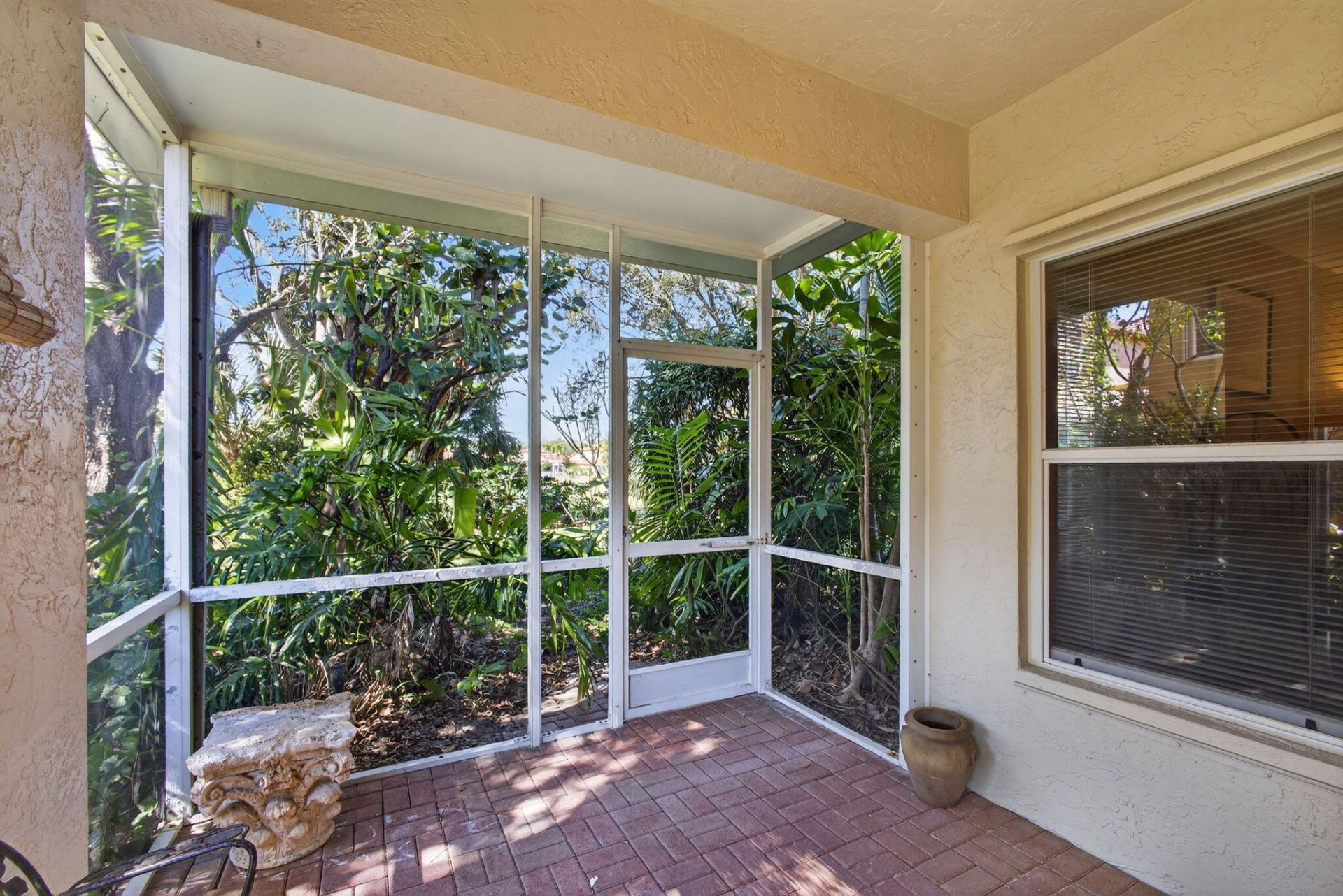 1120 Via Jardin, Riviera Beach, FL 33418 Photo