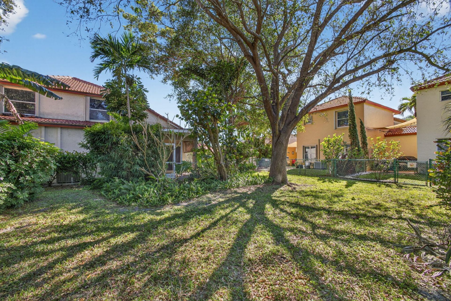 1120 Via Jardin, Riviera Beach, FL 33418 Photo