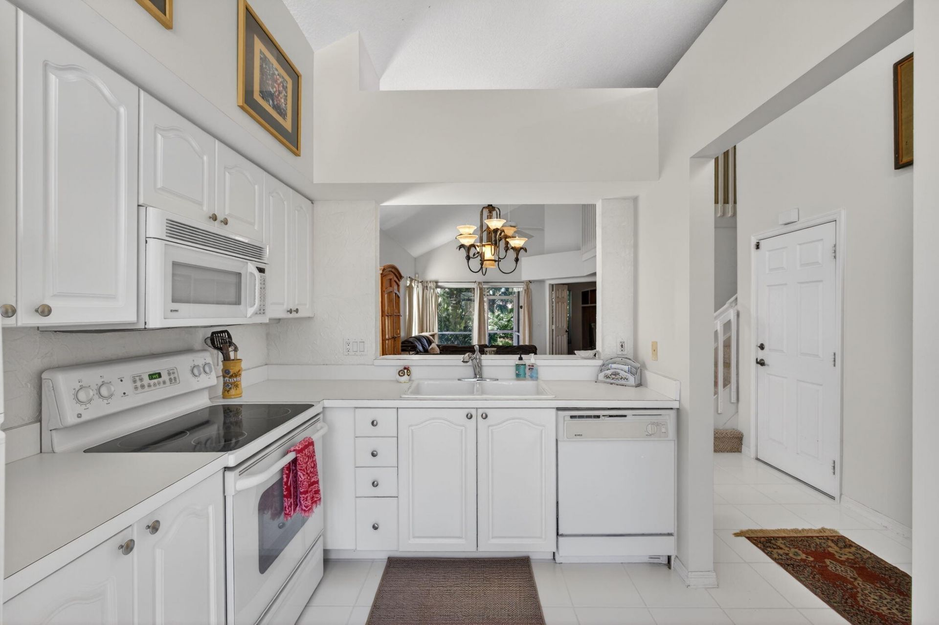 1120 Via Jardin, Riviera Beach, FL 33418 Photo