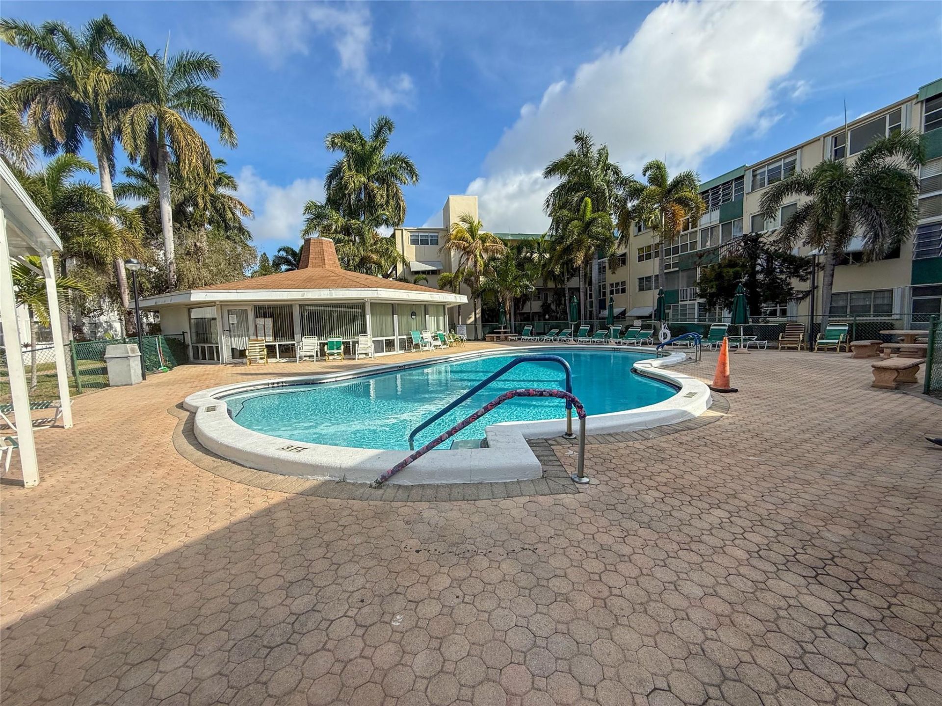 1333 E Hallandale Beach Boulevard, Unit 335, Hallandale Beach, FL 33009 Photo